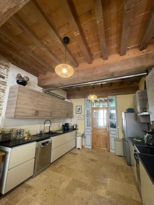 La Maison De Lea, Chambres D'Hotes De 14 Couchages Tournus Exteriér fotografie